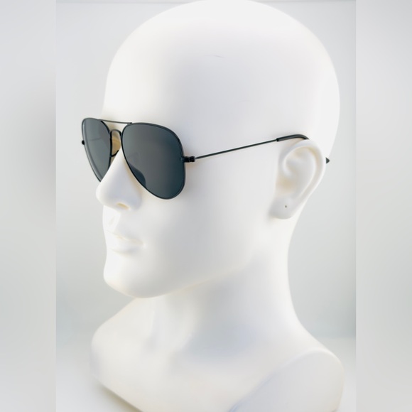 Ray-Ban Aviator Sunglasses Total Black RB3025 Polished Black Frame Black Lenses - Picture 5 of 14